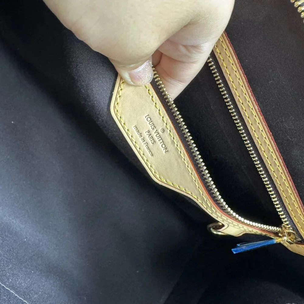 LOUIS VUITTON Brea Amarante Monogram Vernis Handbag 699-072225